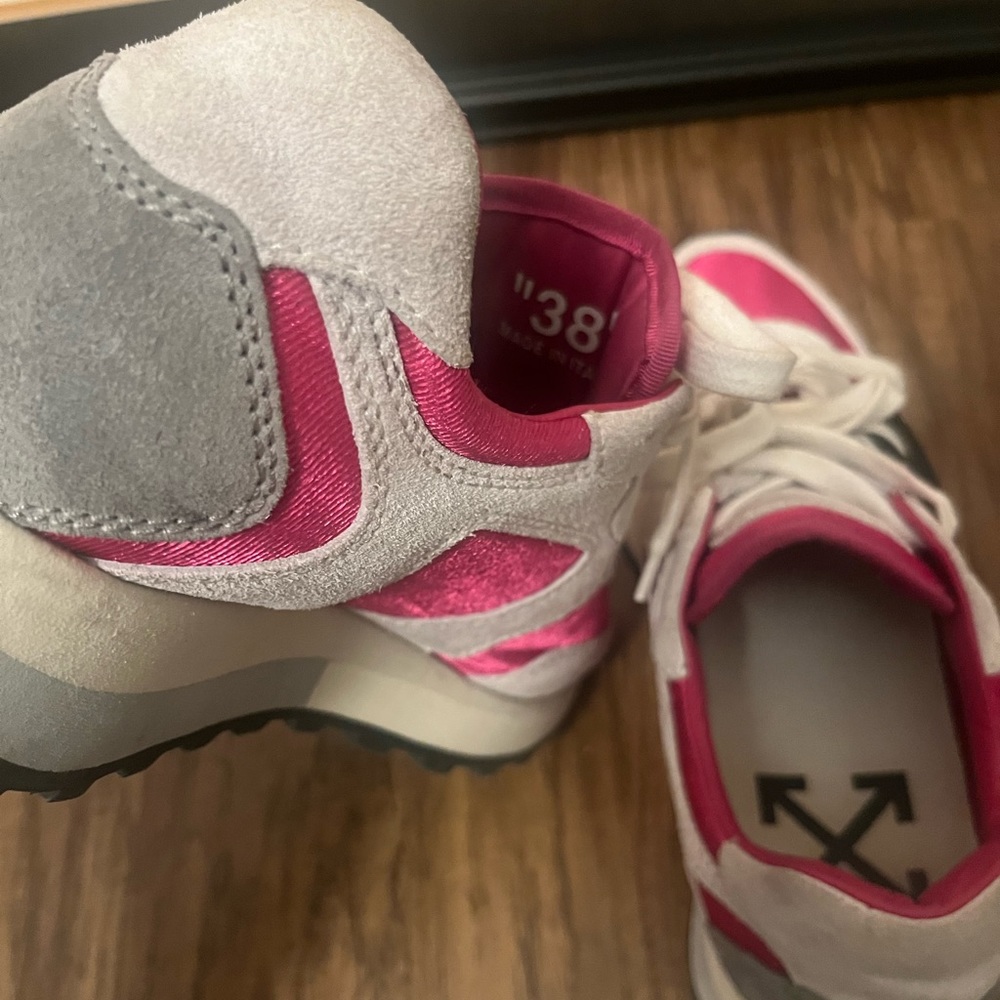 Off-White Pink and Black Sneakers - Picture 7 of 8